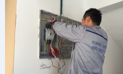 瑤溪街道 智慧用電守護(hù)“夕陽紅”，率先完成老人周轉(zhuǎn)房電氣安全升級(jí)